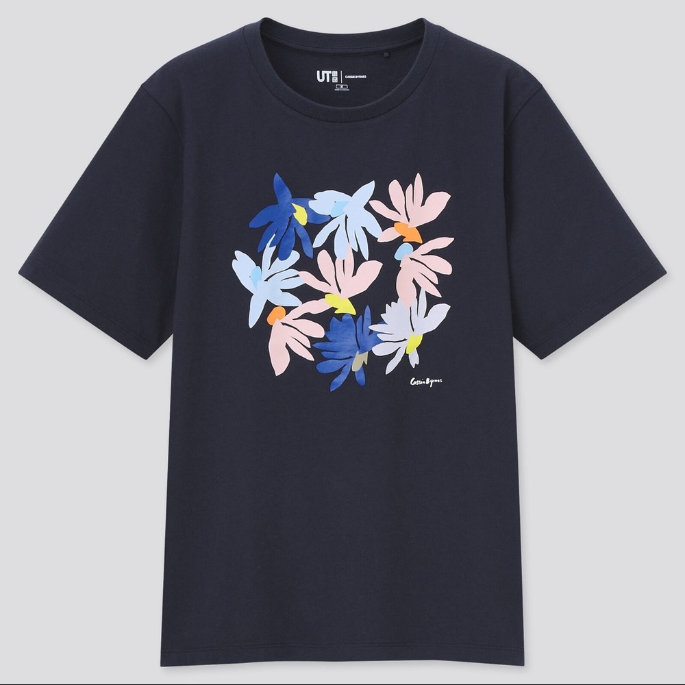 Uniqlo x Cassie Byrnes Crewneck T shirt size XS